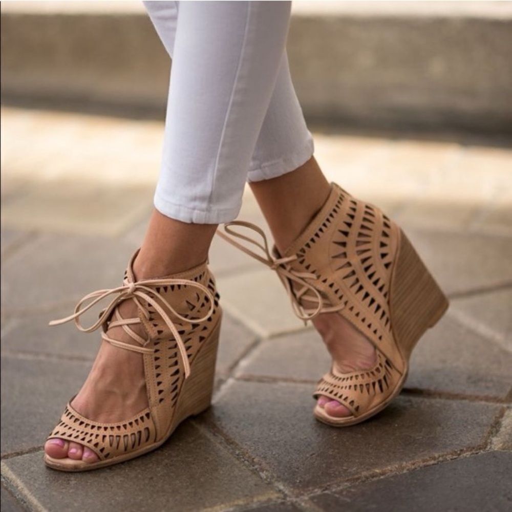 ✨Jeffrey Campbell x Free People Serena Lt Grey Laser Cut Leather Wedge Sandal🌷✨ - Picture 4 of 16
